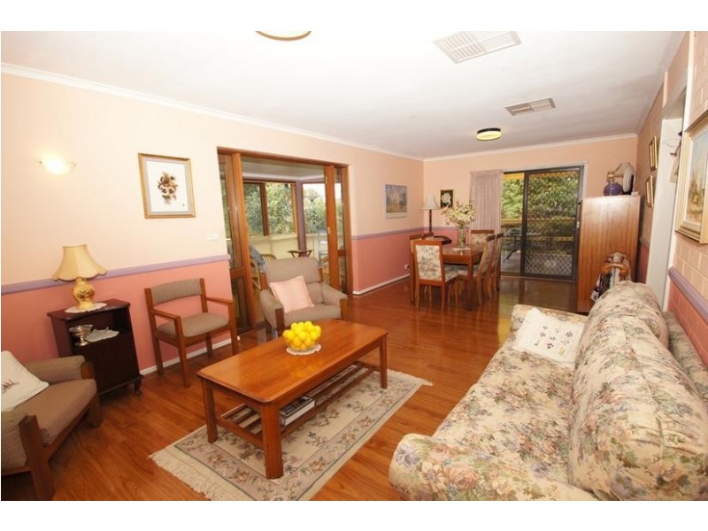 1 Phillips Place, Latham ACT 2615