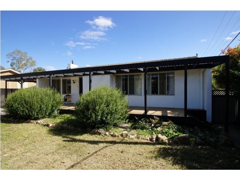 10 Milford Street, Latham ACT 2615