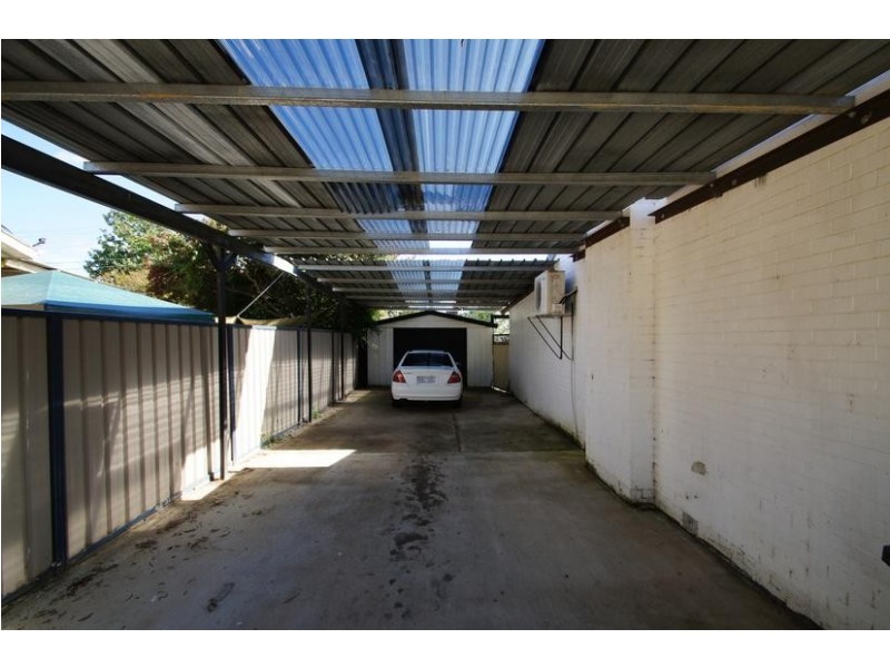 10 Milford Street, Latham ACT 2615