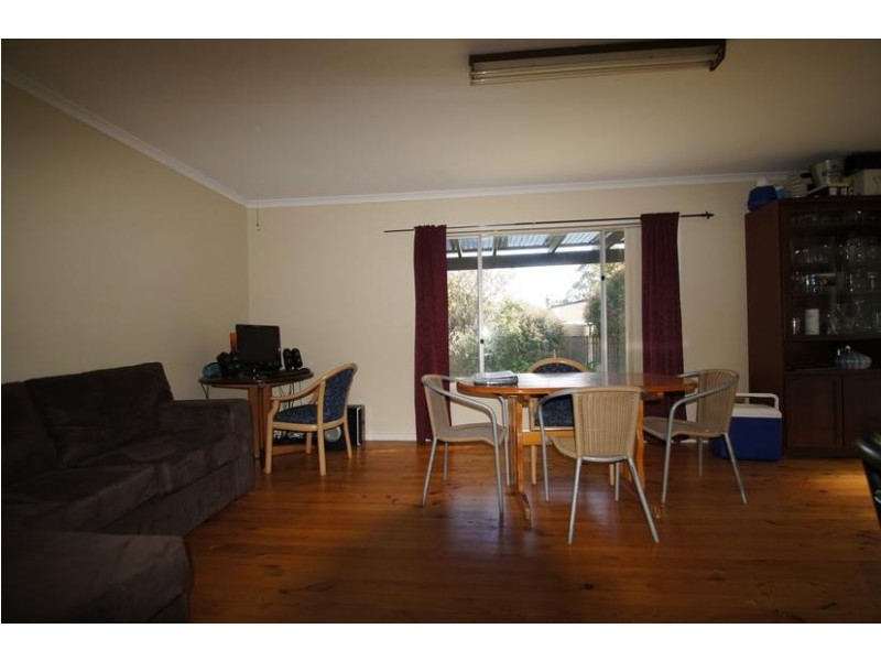 10 Milford Street, Latham ACT 2615