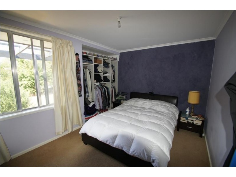 10 Milford Street, Latham ACT 2615