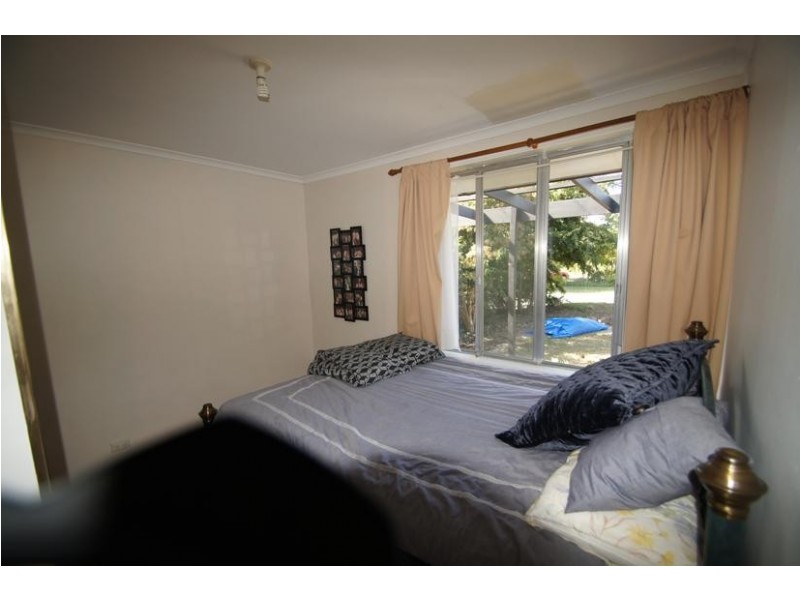 10 Milford Street, Latham ACT 2615