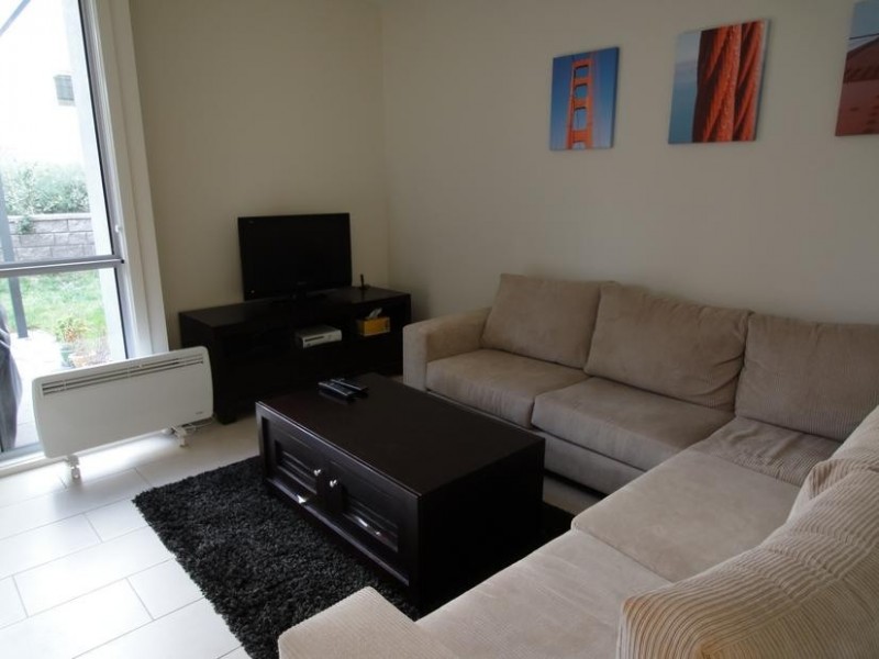 8 Chance Street, Crace ACT 2911