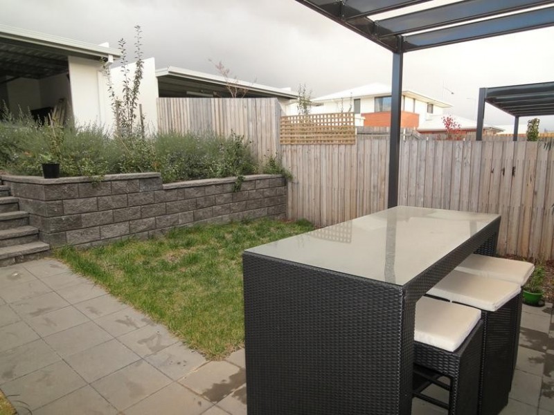 8 Chance Street, Crace ACT 2911