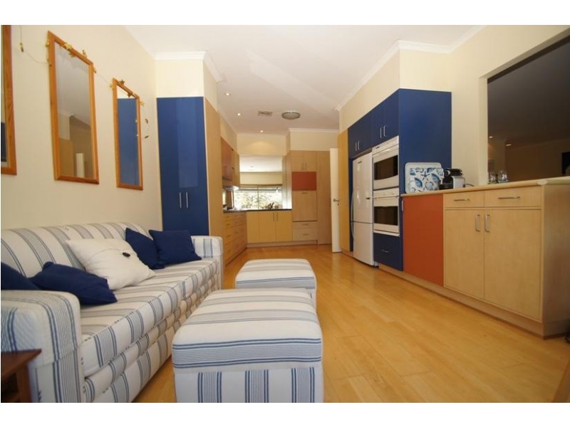 E5/2 Currie Cresent, Kingston ACT 2604