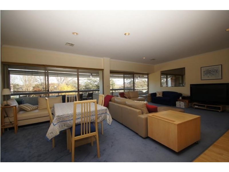 E5/2 Currie Cresent, Kingston ACT 2604