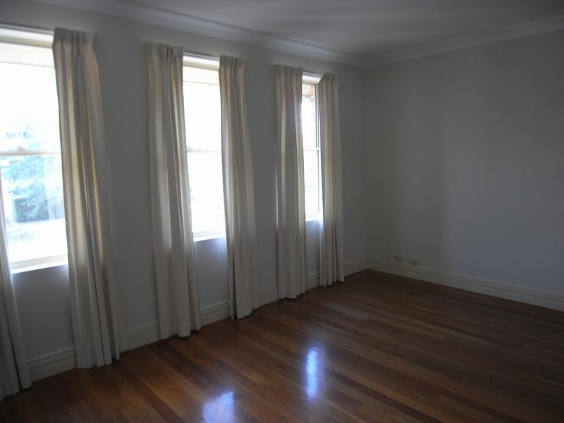 8/3 Ovens Street, Griffith ACT 2603