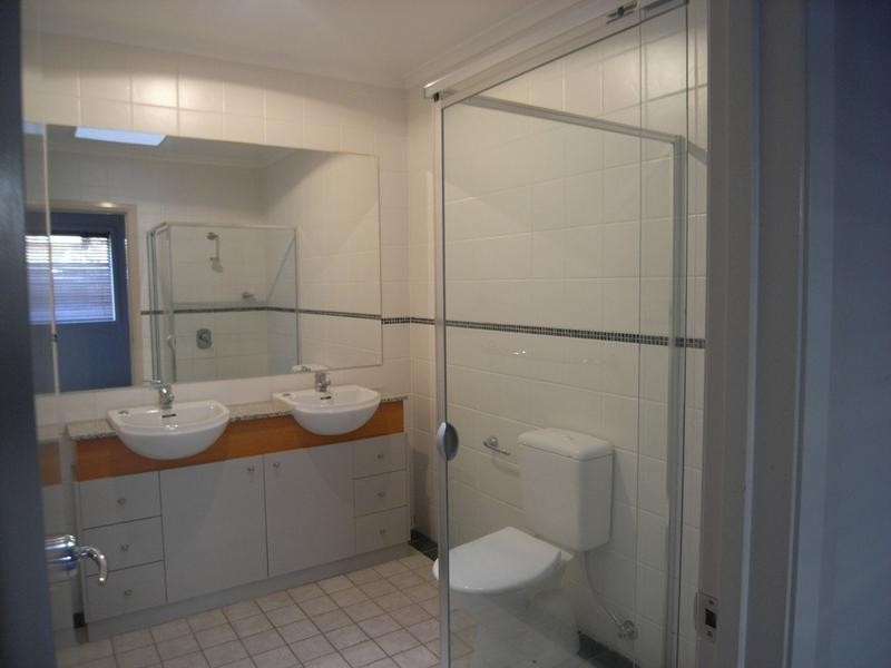 109/50 Ellenborough Street, Lyneham ACT 2602