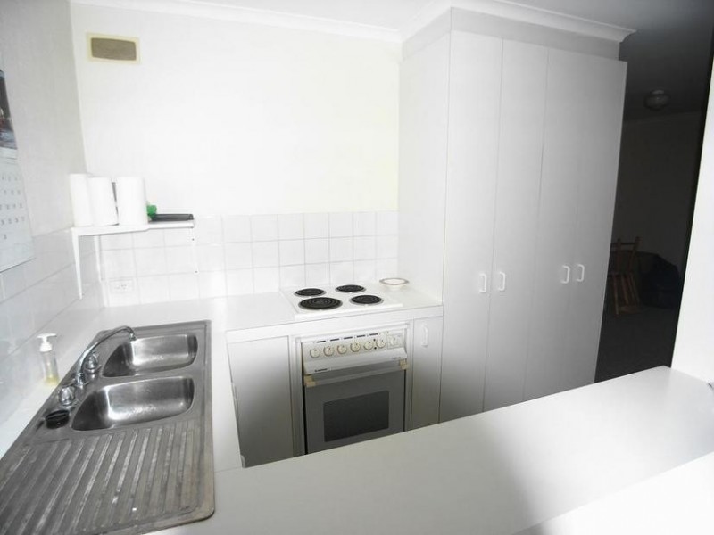 8/4 Antis Street, Phillip ACT 2606