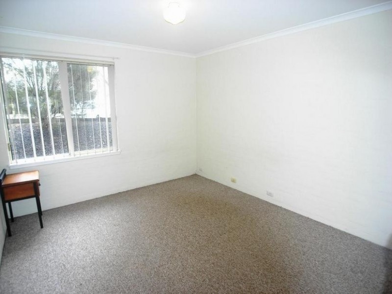 8/4 Antis Street, Phillip ACT 2606