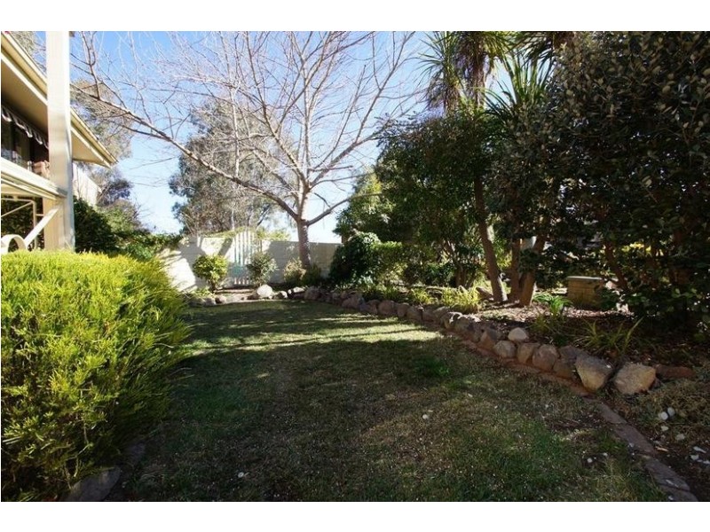 16 Schaffer Place, Charnwood ACT 2615