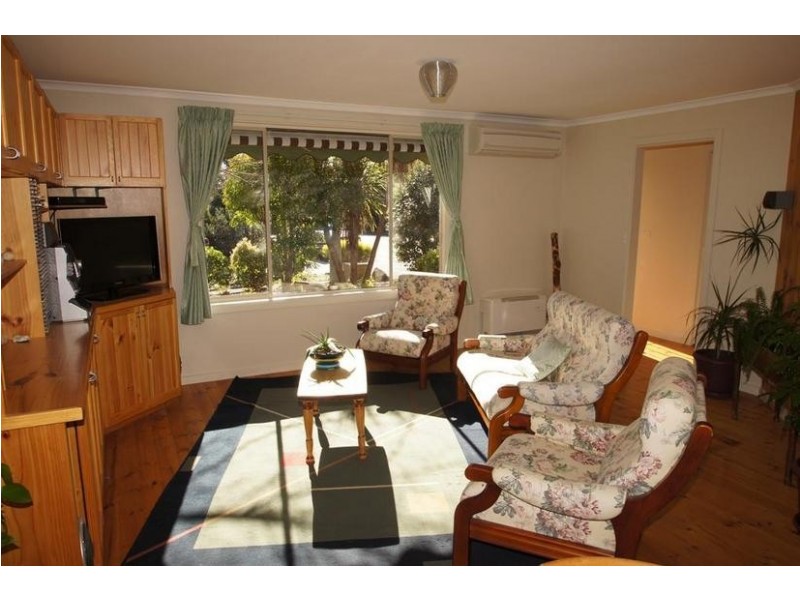 16 Schaffer Place, Charnwood ACT 2615