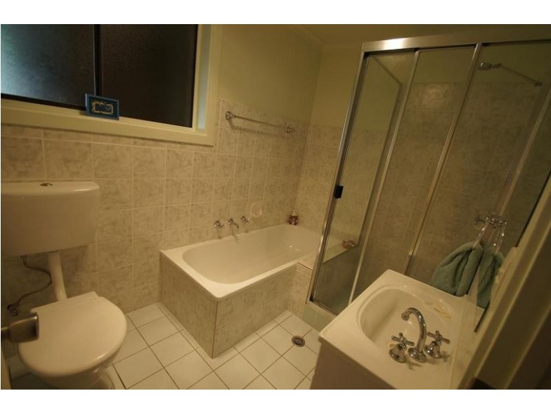 16 Schaffer Place, Charnwood ACT 2615