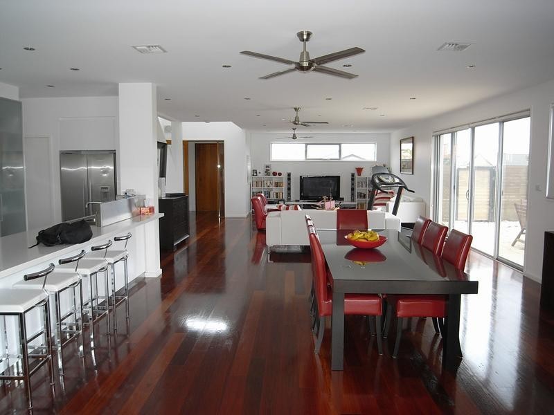 17 Bungle Bungle Crescent, Harrison ACT 2914