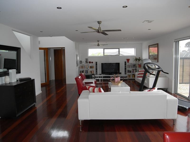 17 Bungle Bungle Crescent, Harrison ACT 2914