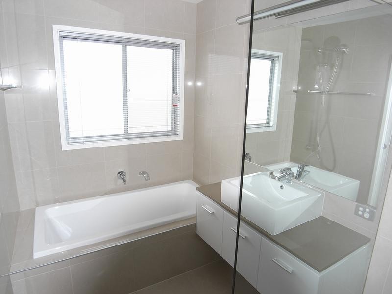 17 Bungle Bungle Crescent, Harrison ACT 2914