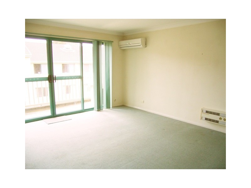 72/53 McMillan Cresent, Griffith ACT 2603