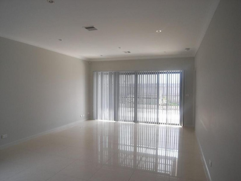 27 Ningaloo Street, Harrison ACT 2914