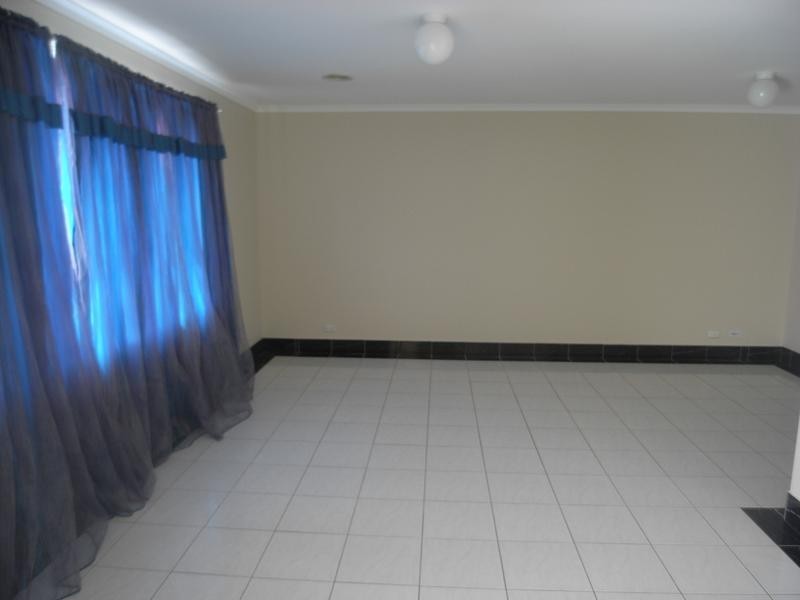 16 Skertchly Place, Florey ACT 2615