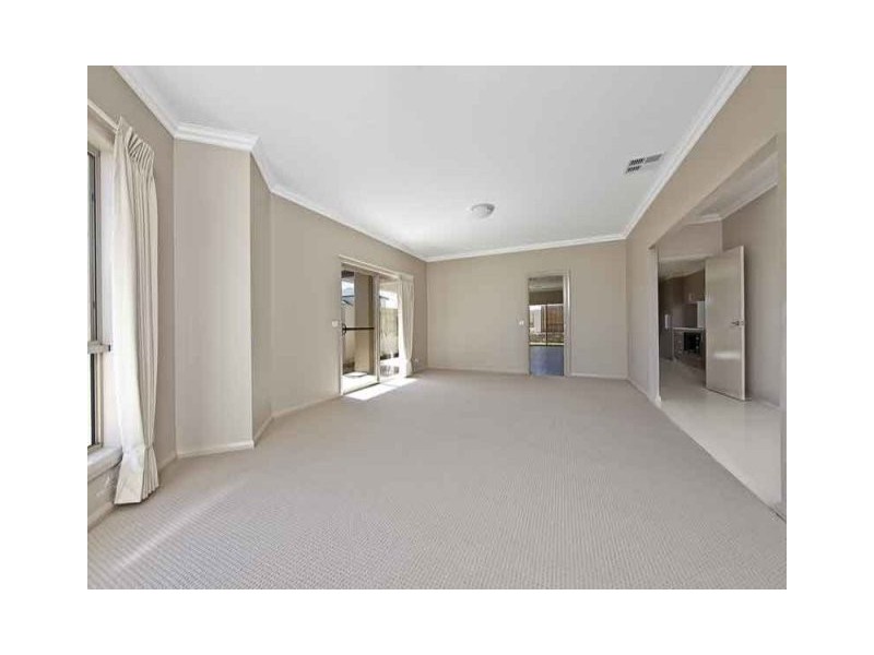 3 Daniels Street, Franklin ACT 2913