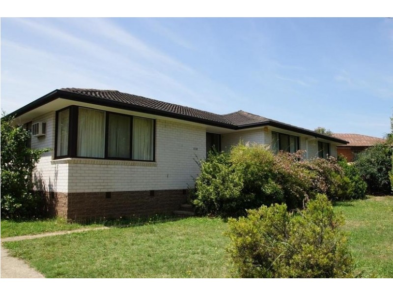 121 Osburn Drive, Macgregor ACT 2615