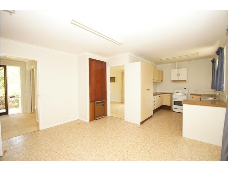 121 Osburn Drive, Macgregor ACT 2615