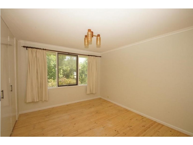121 Osburn Drive, Macgregor ACT 2615