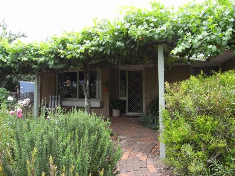 14 Smalley Circuit, Giralang ACT 2617