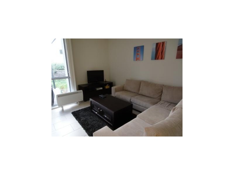 8 Chance Street, Crace ACT 2911
