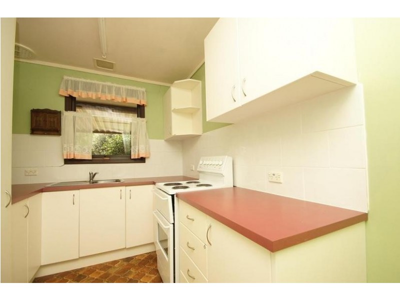 14 Phillips Place, Latham ACT 2615