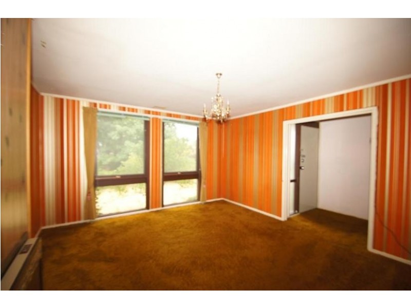 14 Phillips Place, Latham ACT 2615