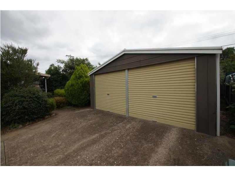 14 Phillips Place, Latham ACT 2615