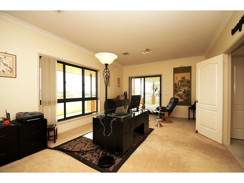 28 Beacon Place, Googong NSW 2620