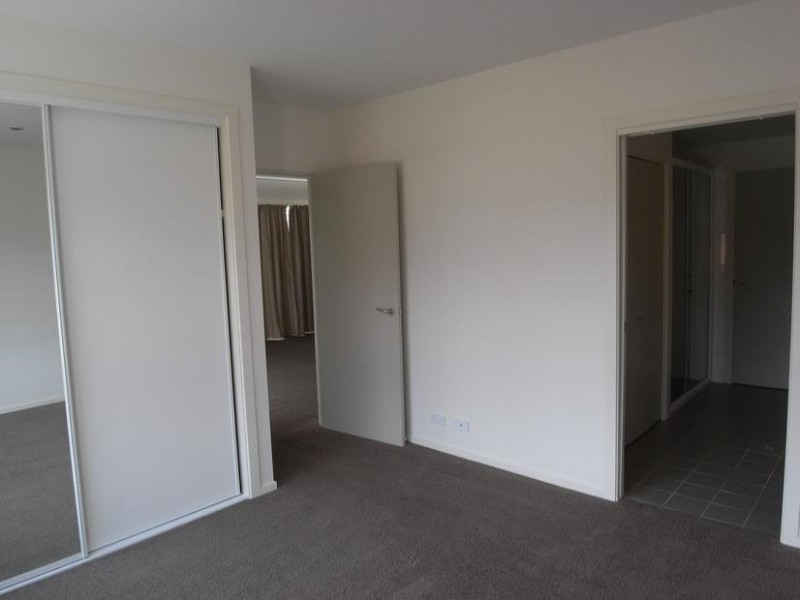 8/12 Towns Cresent, Turner ACT 2612