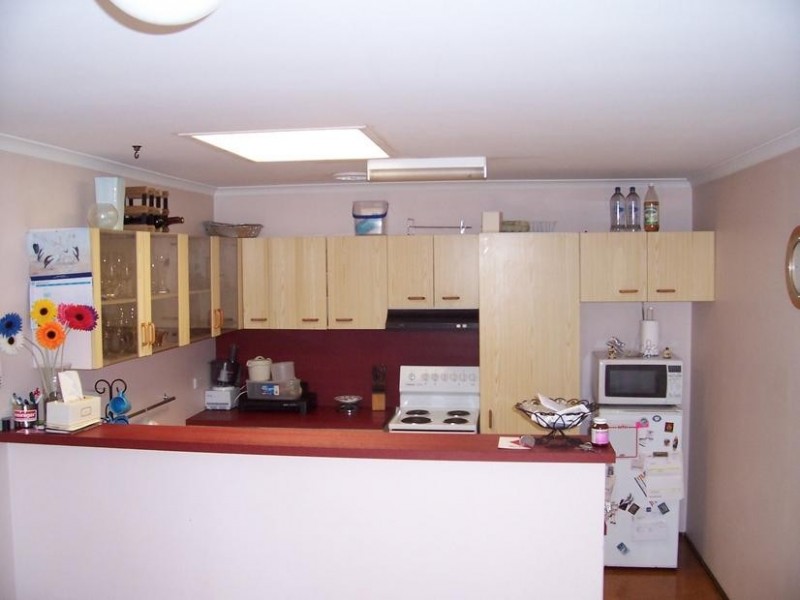 8 McGhie Place, Latham ACT 2615
