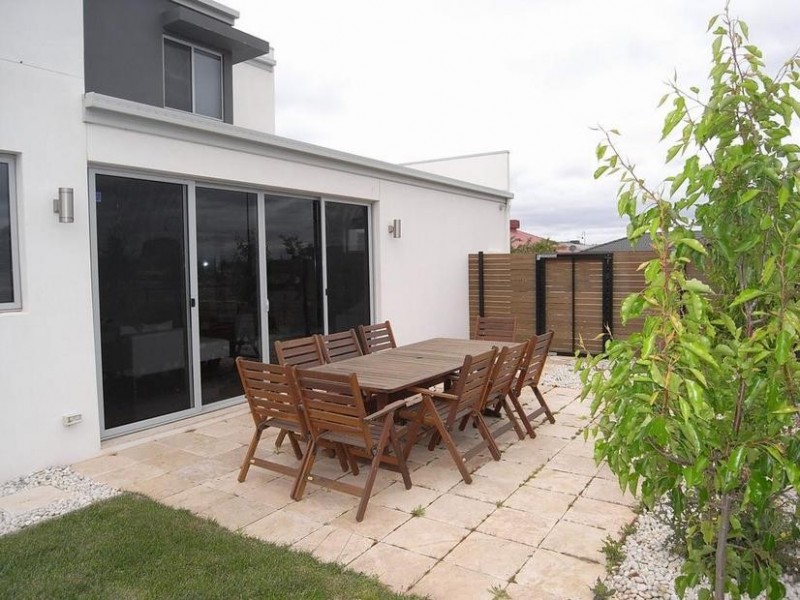 17 Bungle Bungle Street, Harrison ACT 2914