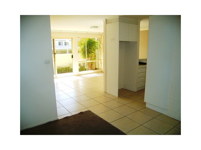 14/4 Antis Street, Phillip ACT 2606