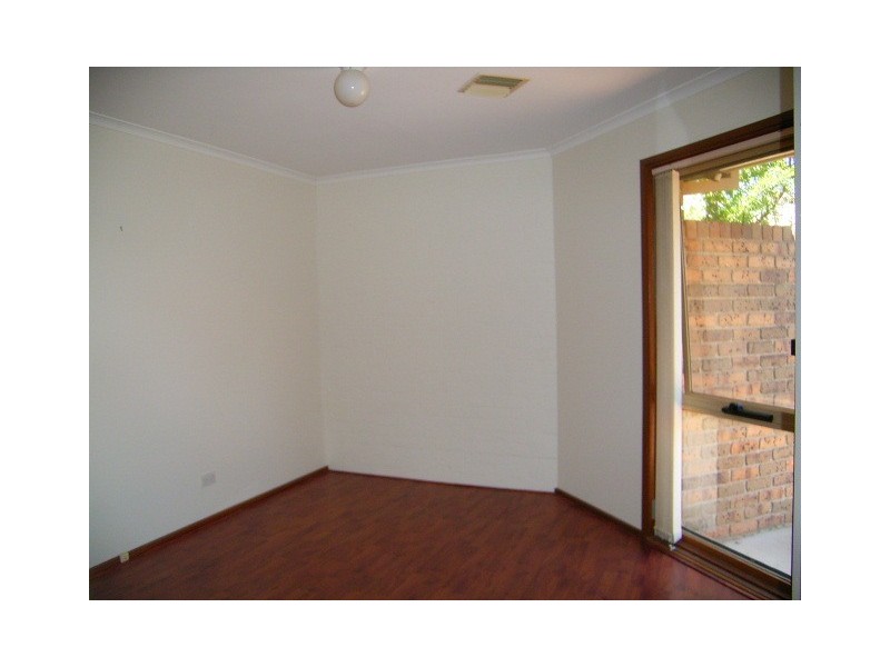 29/11 McClintock Street, Lyneham ACT 2602