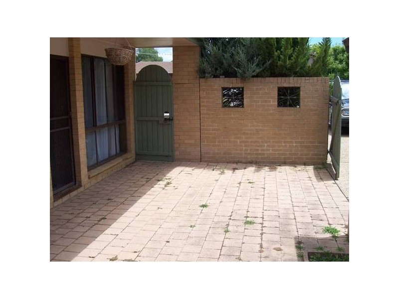 8 McGhie
PLACE, Latham ACT 2615