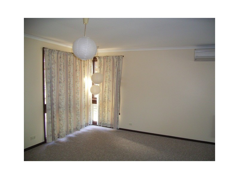 41 Fellows Street, Latham ACT 2615