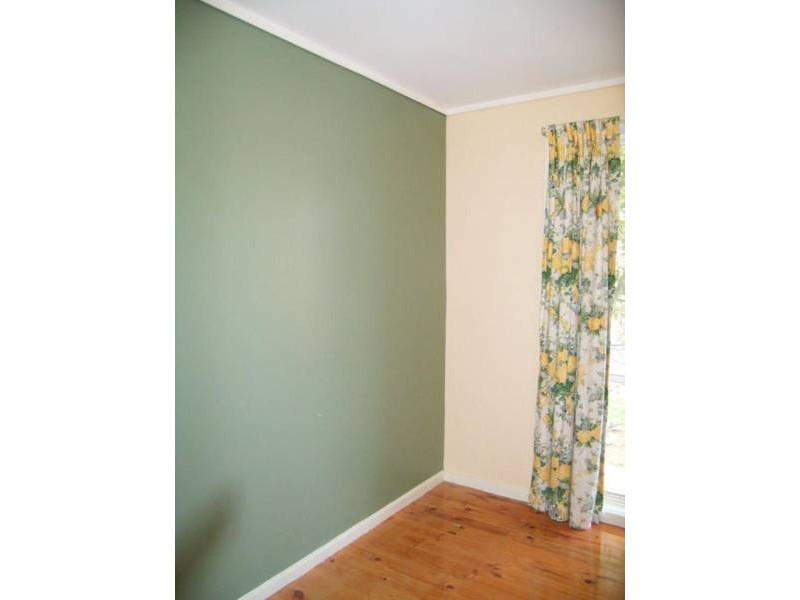 1 Emmott PLACE, Charnwood ACT 2615