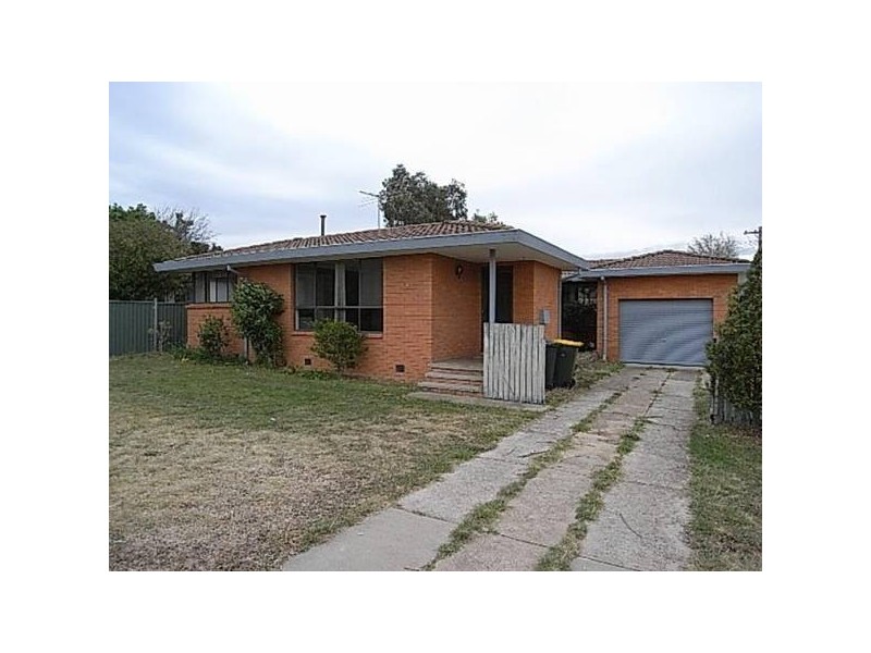 23 Faucett STREET, Latham ACT 2615