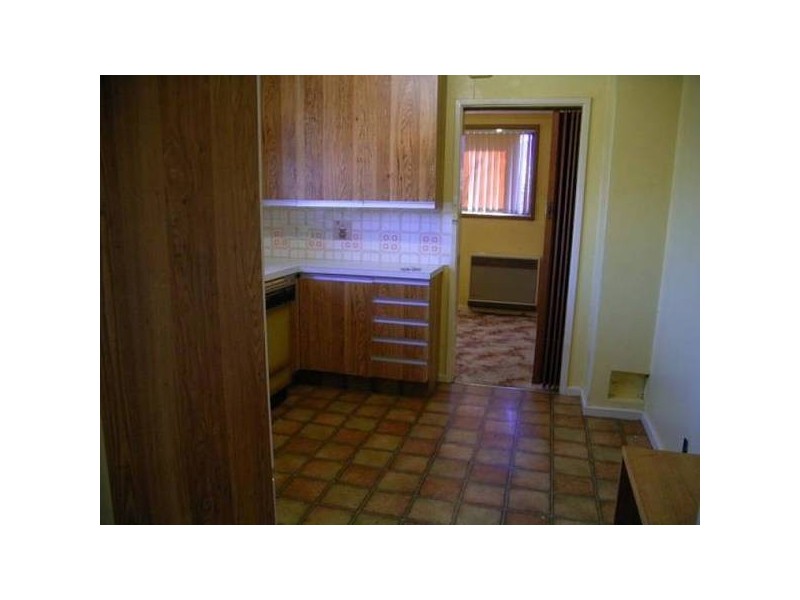 5 Owen CRESCENT, Lyneham ACT 2602