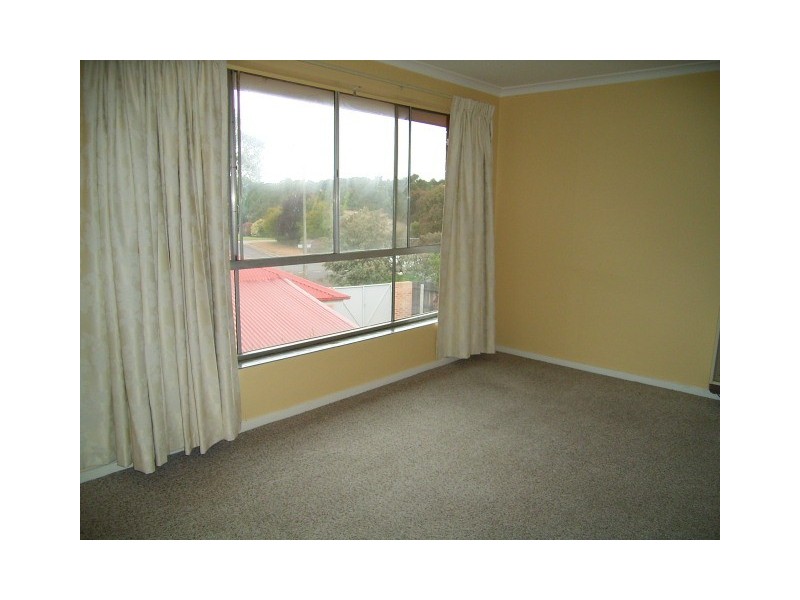 2/15 Biraban Place, Macquarie ACT 2614