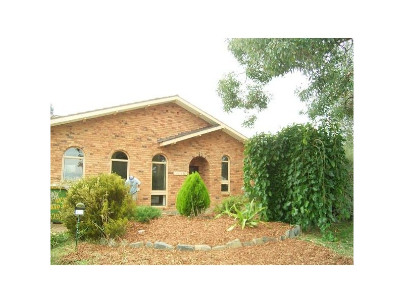 132 MacKenzie Street, Hackett ACT 2602