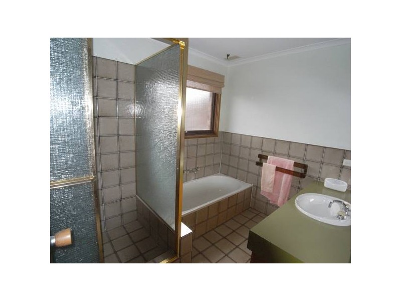 15 Alabaster Street, Monash ACT 2904