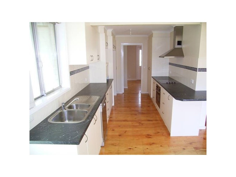 10 Milford Street, Latham ACT 2615