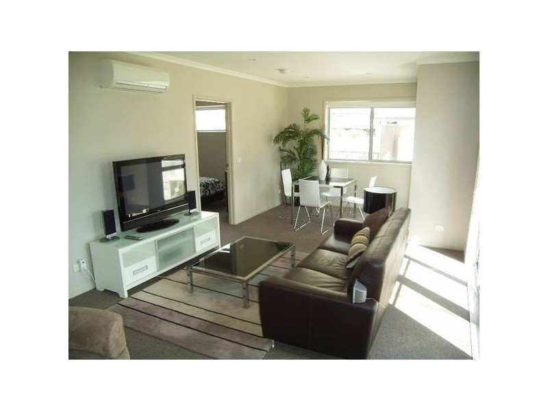2/24 Ijong Street, Braddon ACT 2612