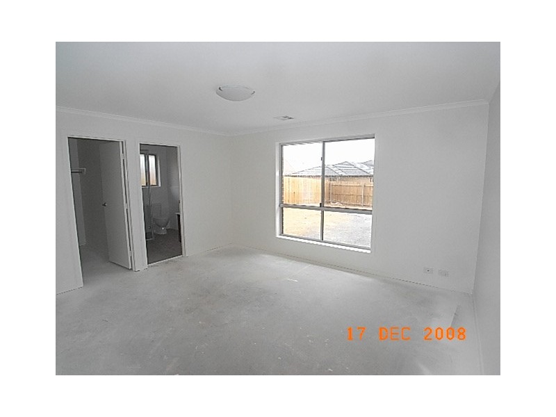 15 Clendinnen Street, Dunlop ACT 2615