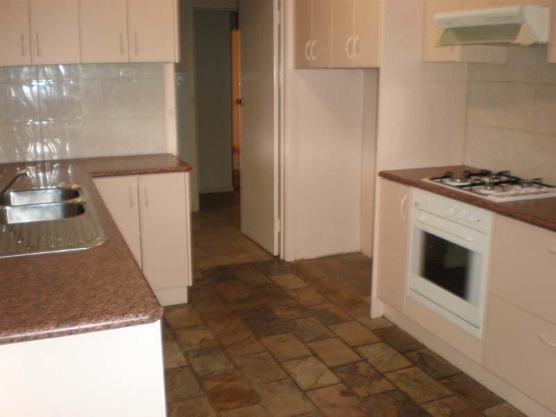 34 Laurel Avenue, Doveton VIC 3177